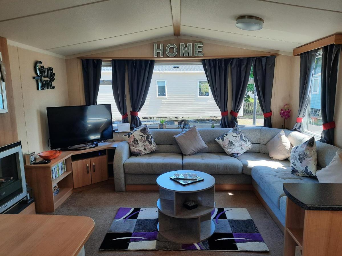 Haggerston Castle 3 Bedroom Deluxe Holiday Home Cheswick  Luaran gambar